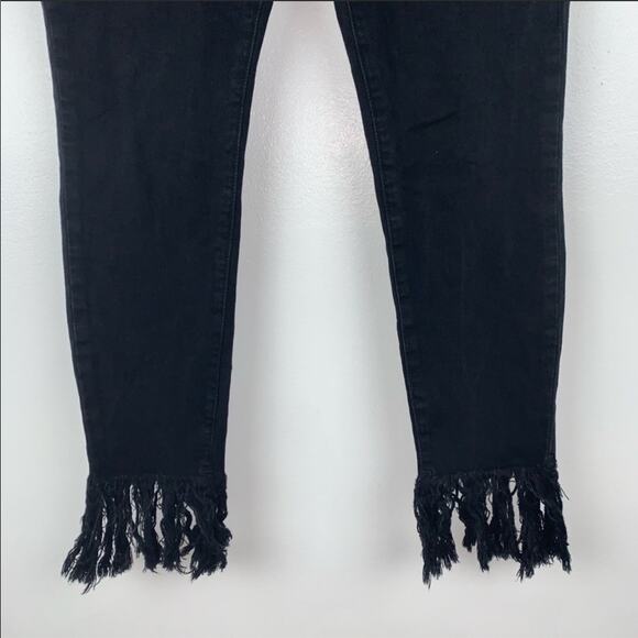 BLANK NYC REVOLVE Mid Rise Black Fringe Raw Hem Skinny Straight Denim Jeans 27 - Picture 5 of 8